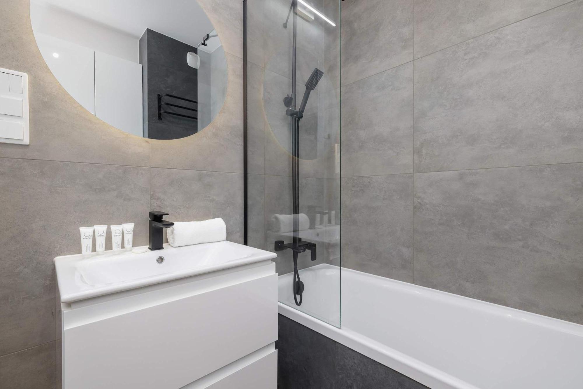 Apartment Nowoczesny W Krakowie Z Klimatyzowanym Salonem Dwa Miejsca Postojowe By Renters Krakow