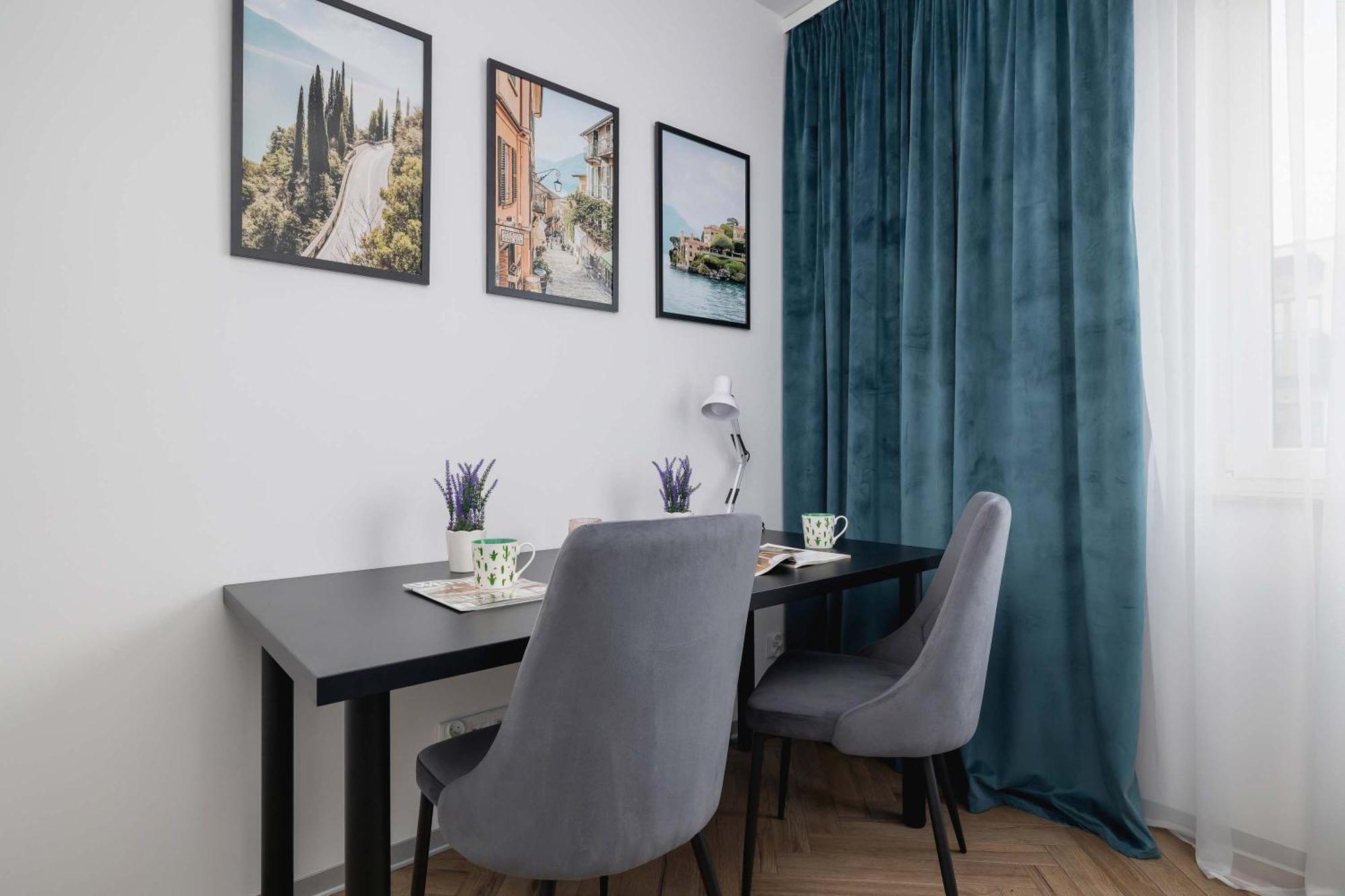 Apartment Nowoczesny W Krakowie Z Klimatyzowanym Salonem Dwa Miejsca Postojowe By Renters *