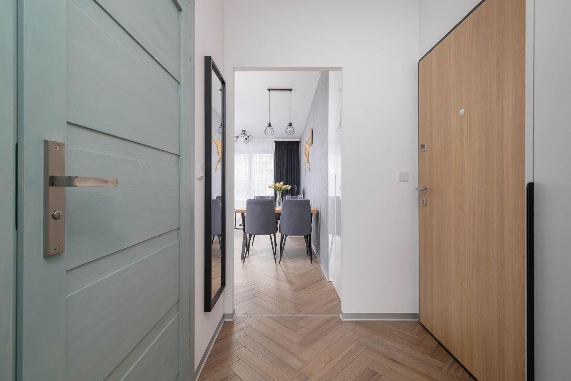 Apartment Nowoczesny W Krakowie Z Klimatyzowanym Salonem Dwa Miejsca Postojowe By Renters Krakau